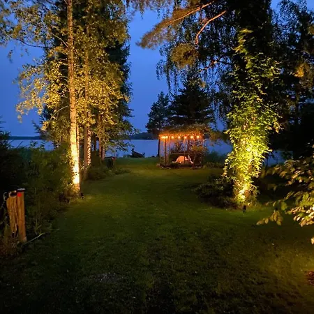 Kodikas Vapaa-ajan Asunto Paeijaenteen Rannalla *