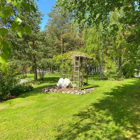 Kodikas Vapaa-ajan Asunto Paeijaenteen Rannalla Sysmä