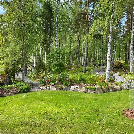 Kodikas Vapaa-ajan Asunto Paeijaenteen Rannalla